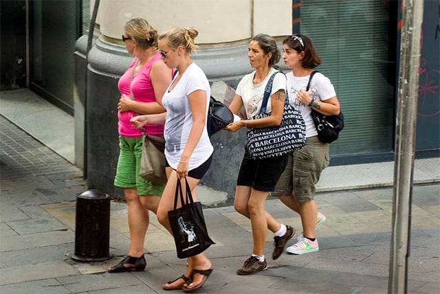How to Avoid Pickpockets in Europe