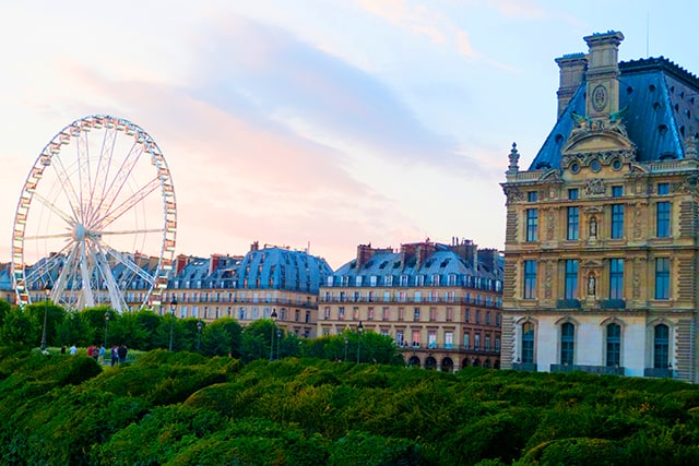 Louvre Museum And Ferris Wheel In Paris Photo Guide To Backpacking