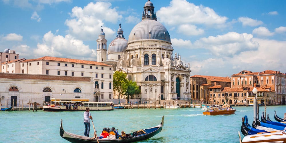 Basilica-di-Santa-Maria-della-Salute