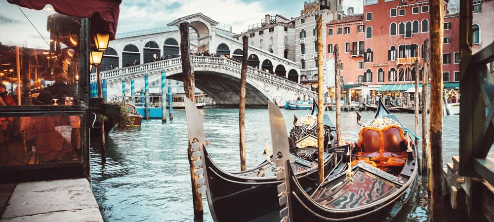 Rialto-bridge-venice