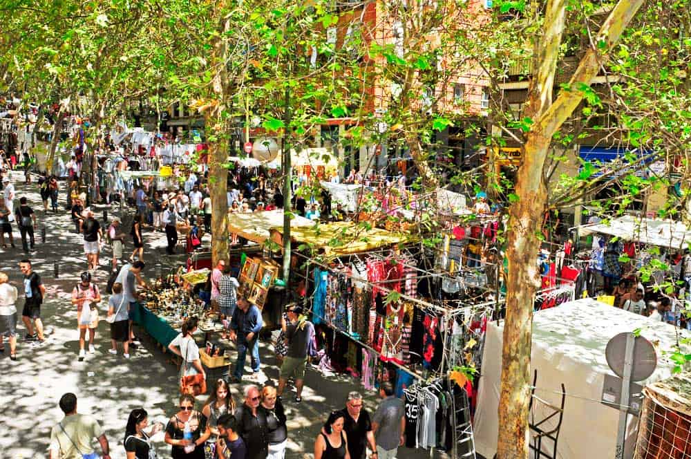 Madrid Travel Guide | El Rasto Flea Market
