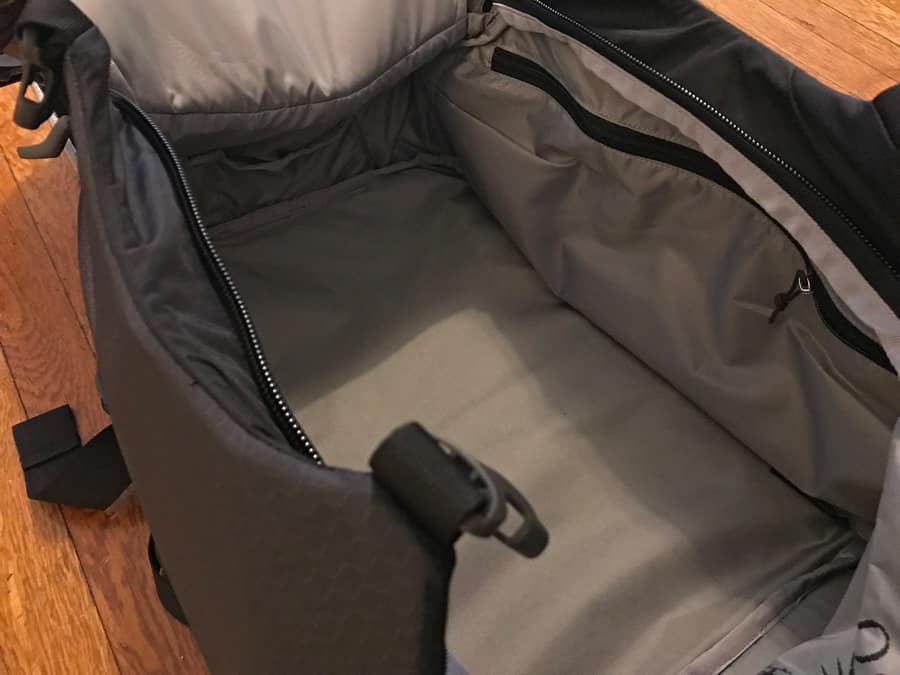 osprey porter review - main compartment