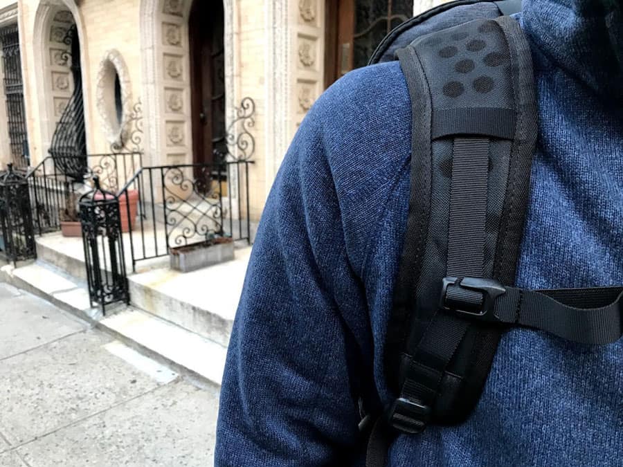 Tortuga Setout Review - Shoulder Straps 