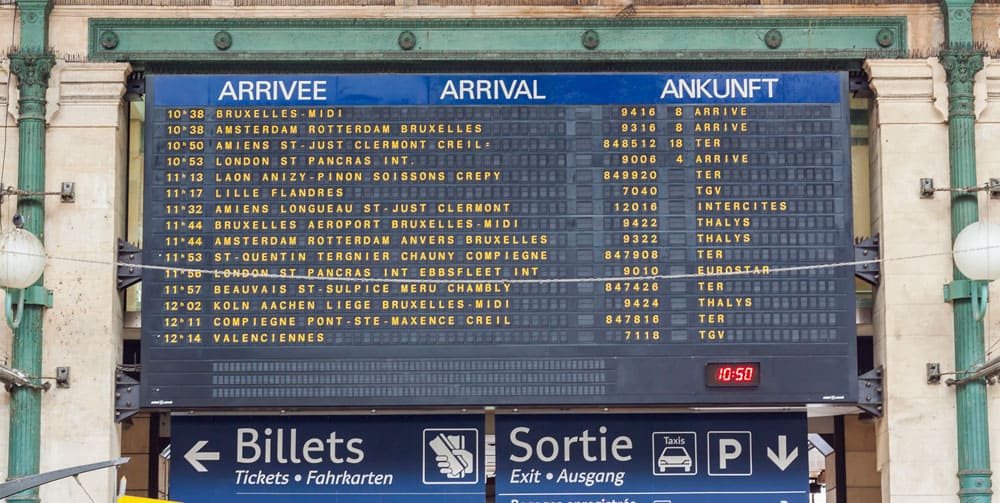 France train - arrival board 