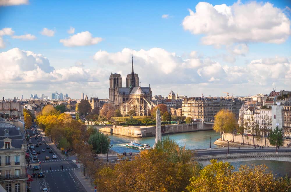Paris Travel Guide | Arab Institute Views