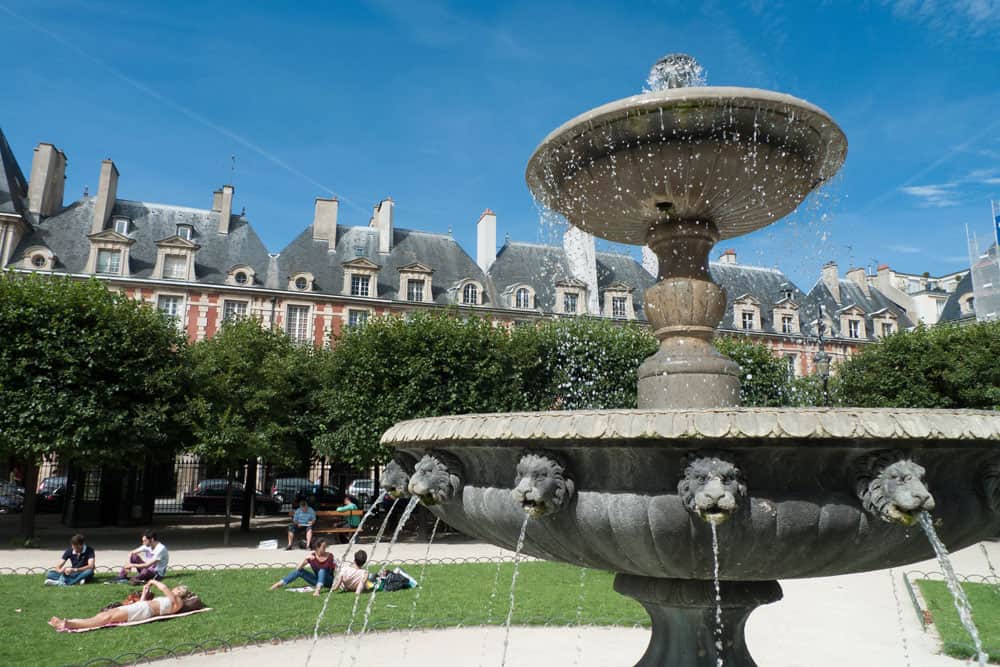 Place des Vosges | Paris, France