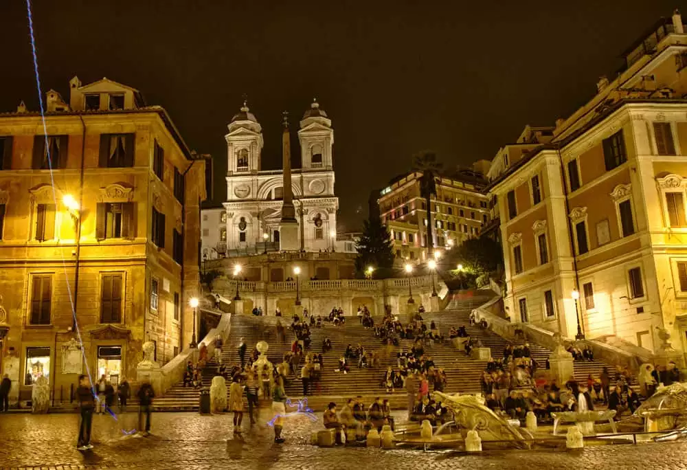 PIAZZA DI SPAGNA AND SPANISH STEPS | Rome Travel Guide