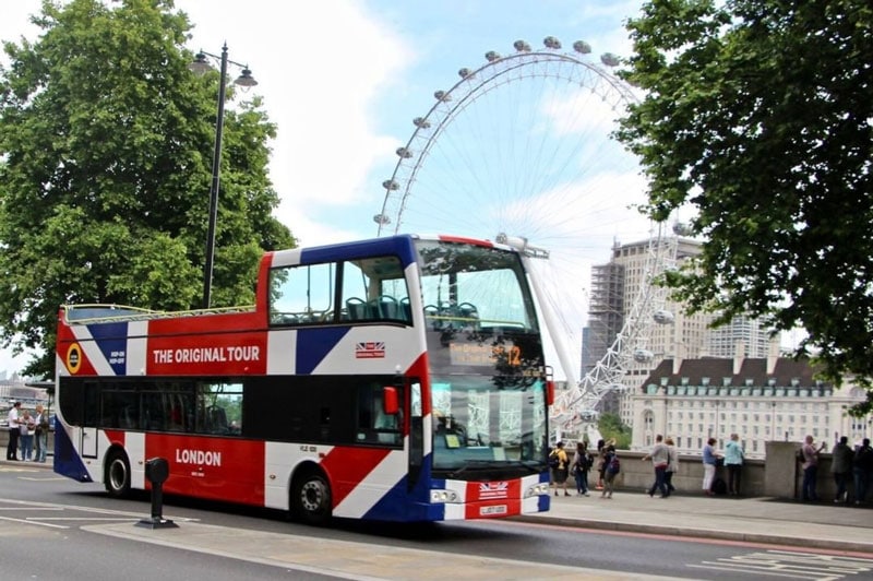 London Bus  Theme Park Guide