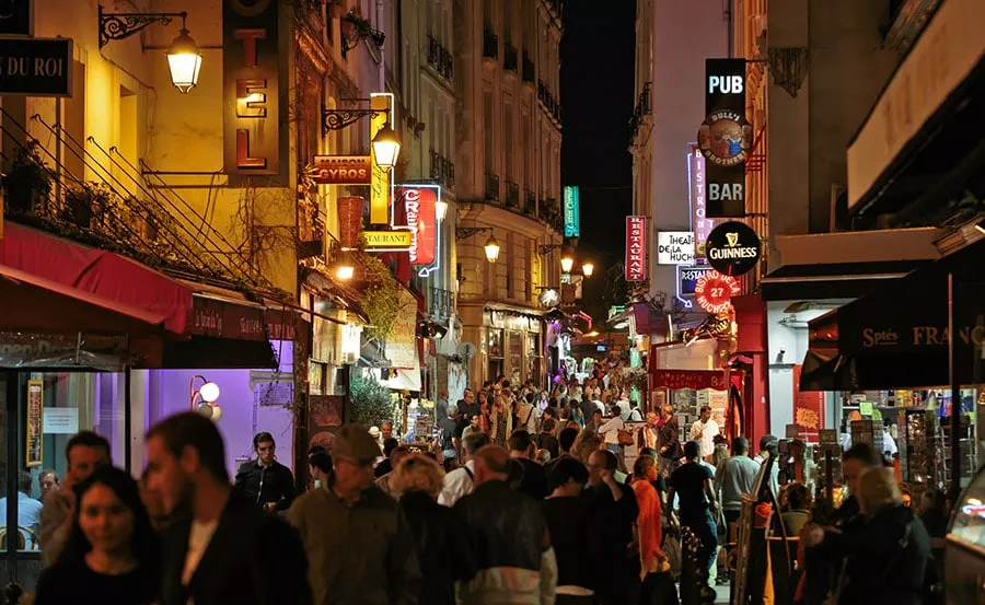 paris tourist scams